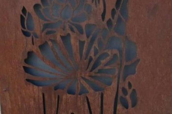 Grafmonument assesoures met cortenstaal